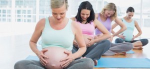 embarazadas-en-clase-de-relajacion-p
